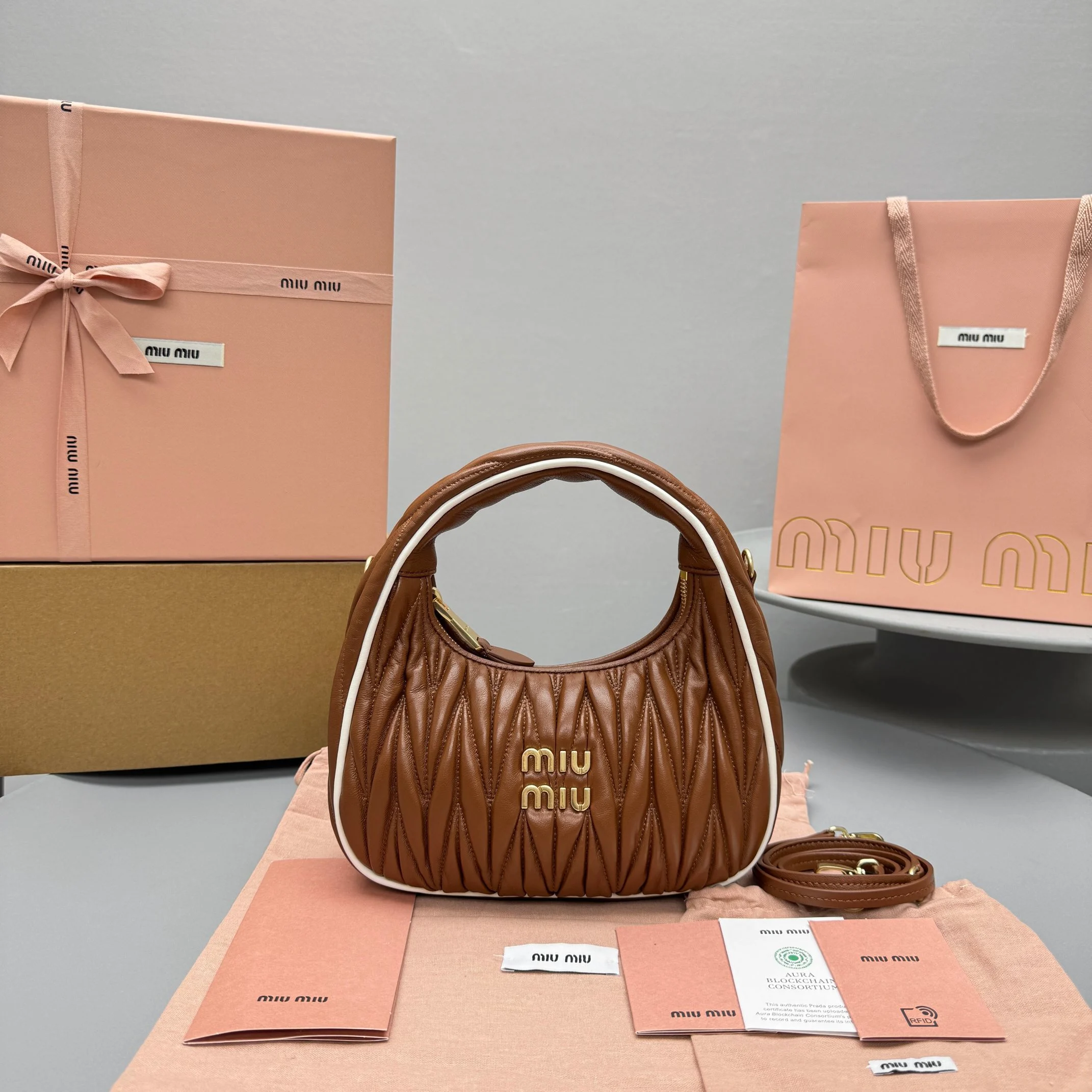 Miu Miu Wander Matelassé Nappa Leather Hobo Bag Miu Miu Wander Matelassé Nappa Leather Hobo Bag