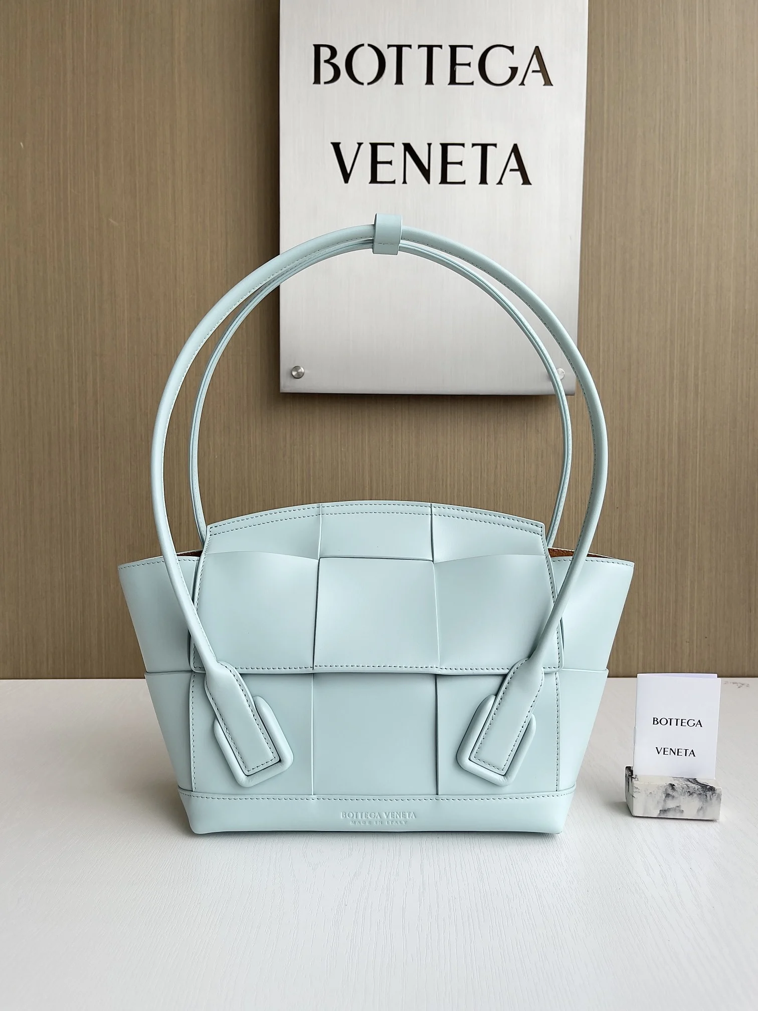 Bottega Veneta Arco 33