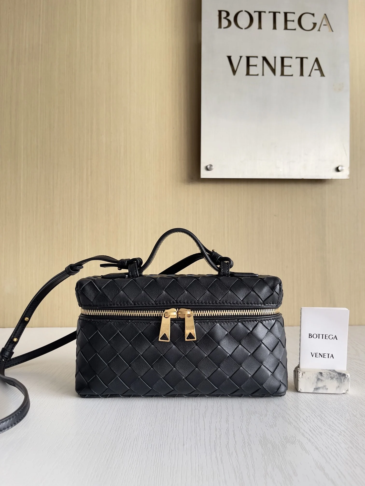 Bottega Veneta Bang Bang Vanity Case Bottega Veneta Bang Bang Vanity Case