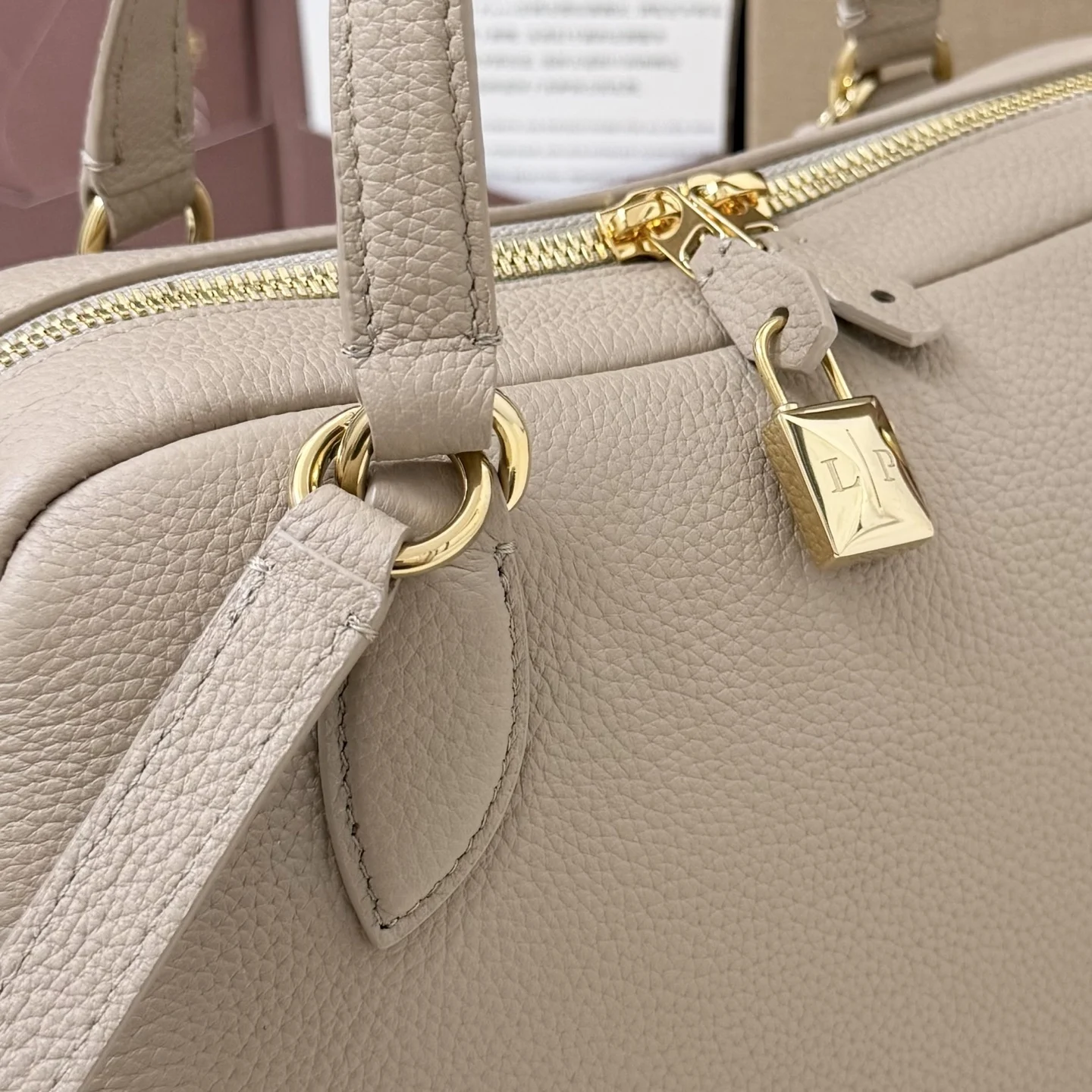 i1763524892517_6707_0_4